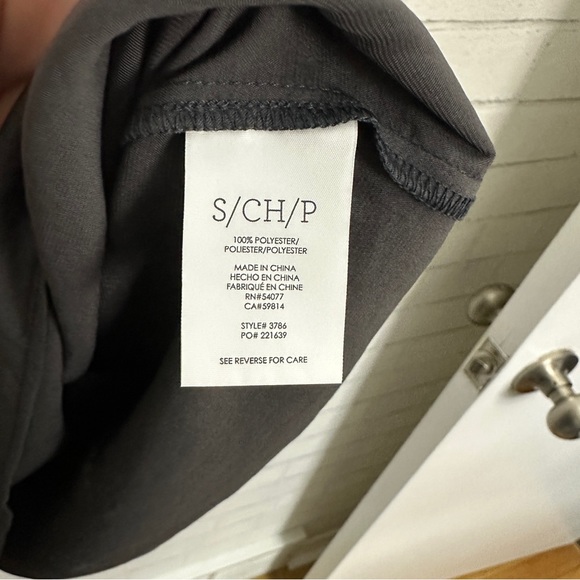 CABI Sleeveless Gray Top #3786 Veneer Top - Picture 8 of 8